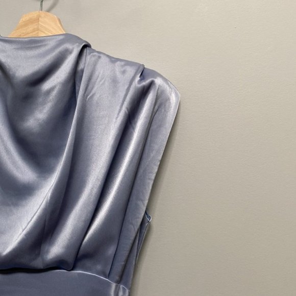 ❗️SOLD❗️Aritzia Babaton Hasek Grey Lavendar Rusched Sleeveless Dress Size 4 - Picture 3 of 10